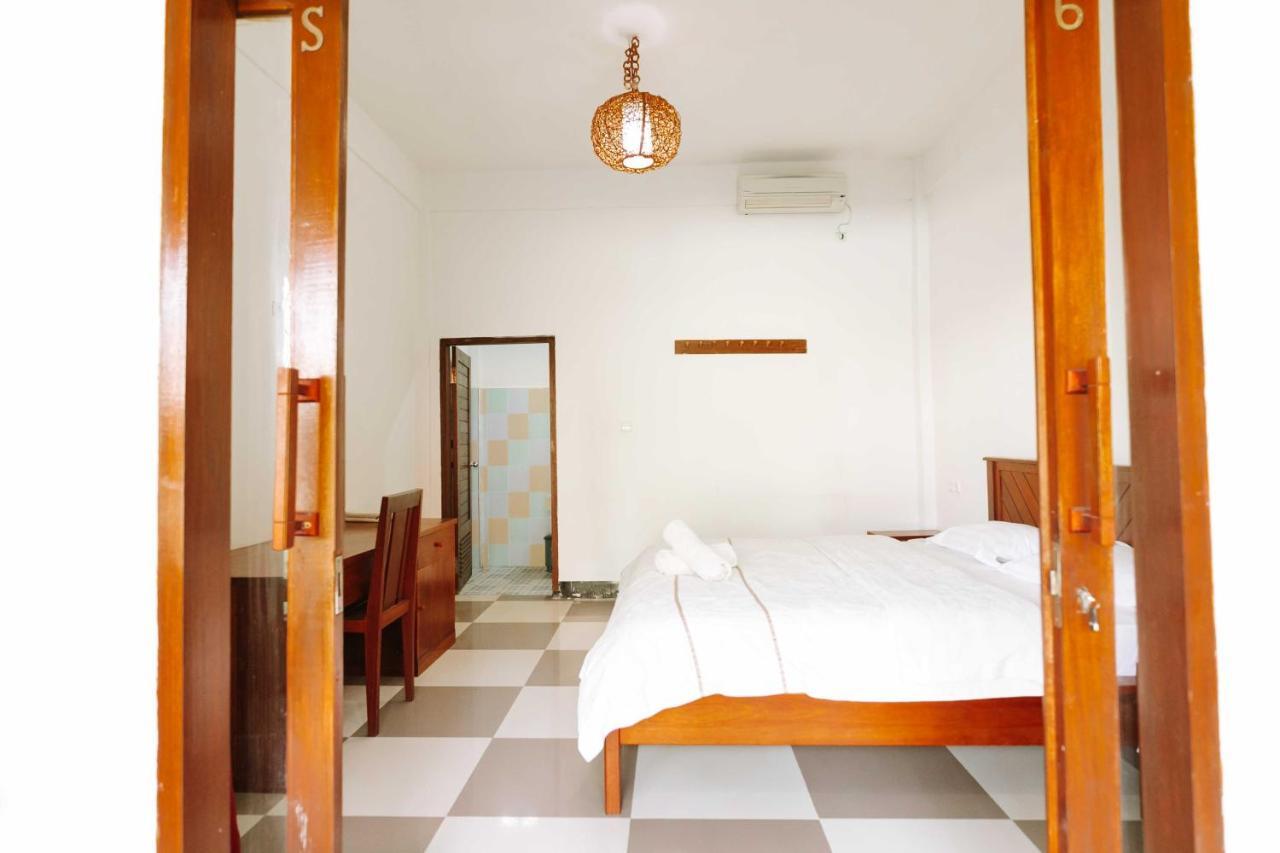 Dream Cowork Hotel Kuta  외부 사진